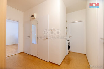 Pronájem bytu 3+kk, 55 m², Zlín, ul. M. Knesla - 2