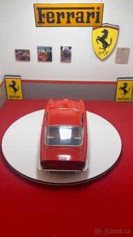 Ferrari 250 GT Berlinetta 1:18 Hot Wheels - 2