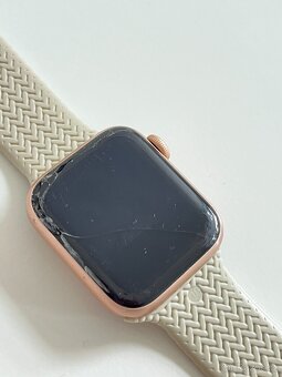 PRODÁM APPLE WATCH SE 1. gen - 2