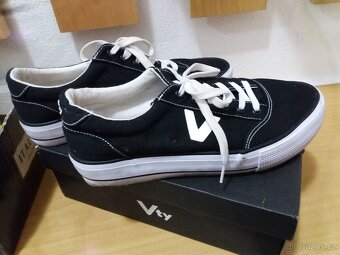 Tenisky vel. 42 - 2