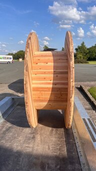 Dřevěný kabelový buben - 2