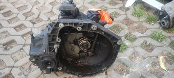 AR 1.9 TD převodovka, startér, turbo, vodní pumpa a další - 2