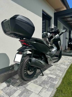 Honda Forza 300. Najeto 7500km - 2