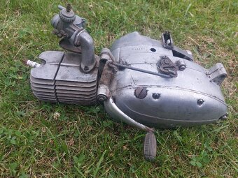 Motor jawa pionýr 20, 21, 23 po GO - 2