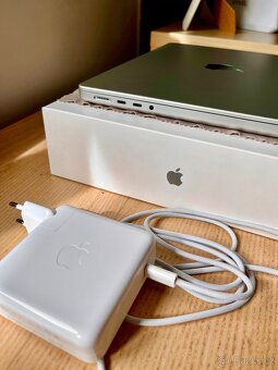 MacBook Pro 14” M1 Pro 2021 - výkonnější varianta - 2