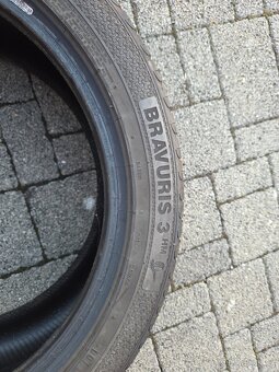 Pneu 225/45 R17 - 2