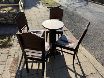 Stolek a židle - 2