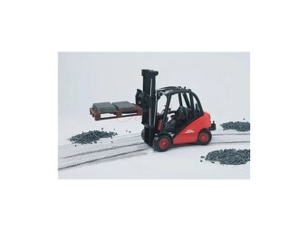 BRUDER 02511 (2511) Vysokozdvižný vozík LINDE H30D - 2