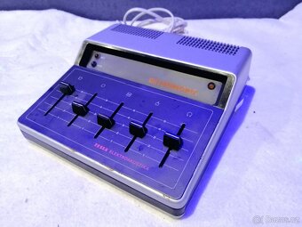 Tesla - mixážní pult - 2