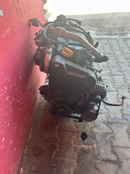 Motor 1,5 DCI 78KW K9K P7 Renault Scenic kompletní - 2