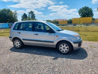 Ford Fusion 1.416V 59KW rok 2011 EcoSport - 2