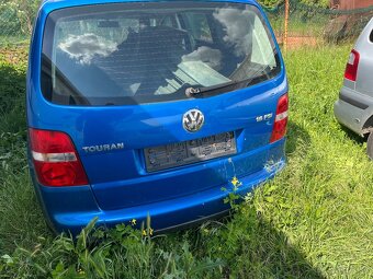Náhradní dily vw touran 1.6 fsi - 2