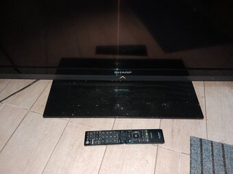 Televize 60" Sharp na ND - 2