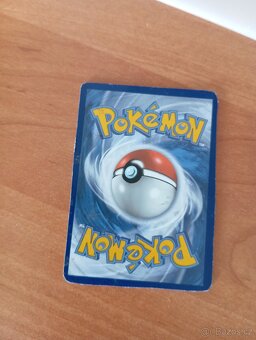 Pokémon kartička Charizard - 2