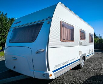 Karavan Dethleffs Camper - fr. postel, plnohodnotná koupelna - 2