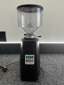 Profesionální mlýnek kávy Mazzer Major s dávkovačem - 2