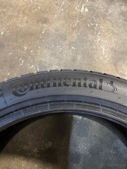 Pneu 245/40R18 97V - 2