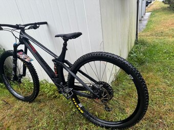 Celopružné kolo YT L - 2