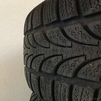 Zimní pneumatiky Nokian 195/65 R15 č. AP73 - 2