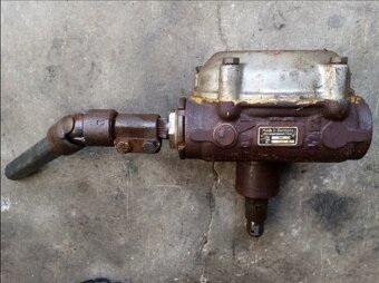 Rs-09. Rs 09. Rs09. Gt-124 převodka řízení na 4 válec - 2