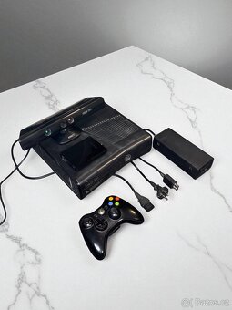 Xbox 360 – plně funkční s příslušenstvím, HDD 250GB a hrou - 2