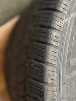 Prodám 2 ks pneumatik Hankook 215/65 R16C (rok 2023) - 2