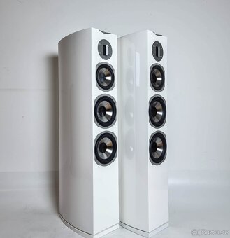 Quadral Chromium Style 8 / Dovoz v cene : Brno, Praha ,Olomo - 2