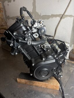 Motor Yamaha - 2