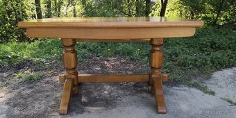 Masivní rozkládací stůl - TOP STAV - 2