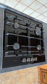 Plynová varná deska BOSCH - 2