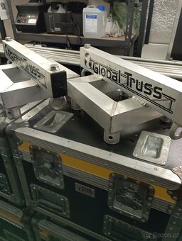 Global truss top f34 - 2