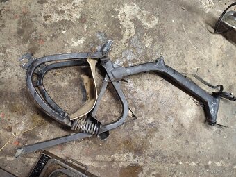 Jawa Pionyr kostra - 2