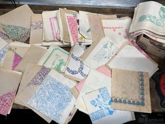 Retro ubrousky - 2
