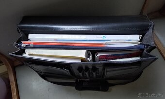 KOŽENÁ ČERNÁ AKTOVKA - 2