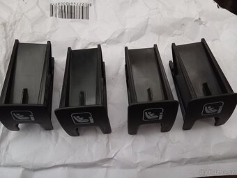 Prodám krytky Isofix Škoda - 2