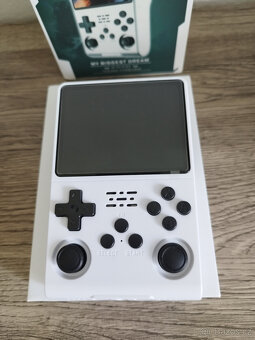 Handheld konzole R40S PRO (verze ArkOS 2.0) 30000 her -bílá - 2