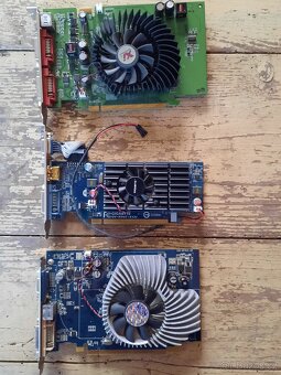 PCI expres graficky karty - 2