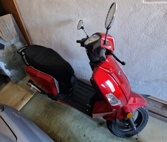 Skútr Zahara 125 r. 2022 - 2