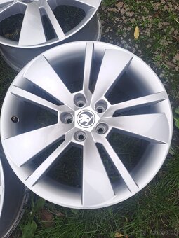 Alu kola 5x112 Škoda Superb III R18 - 2