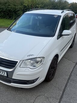 Nabízíme brigádu Bolt taxi - 2