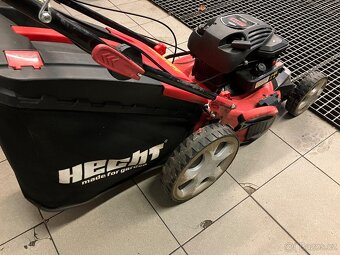 Benzínová sekačka s pojezdem HECHT 5494 SB - 2