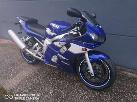 Yamaha Yzf-r6 1999-2002 na nahradní díly - 2