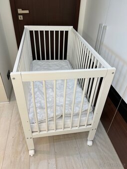 Postýlka s matraci +peřinka a polštář - 2