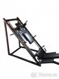 Leg press a haken dřep - 2
