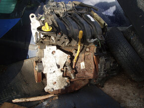 Renault Clio Combi 1.2 16V náhr. díly - 2