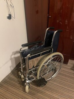 Invalidní mechanický vozík - 2