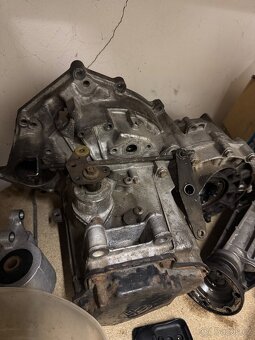 VW T4 2.5 TDi 65 kw - 2