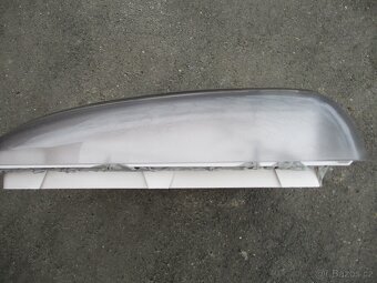 střešní okno 40 x 40 cm - 2