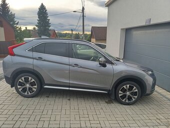 Mitsubishi Eclipse Cross 1,5 benzín - 2