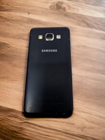 Samsung Galaxy A3 SM-A300FU - 2